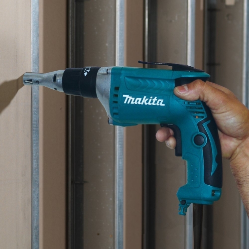MAKITA FS2200