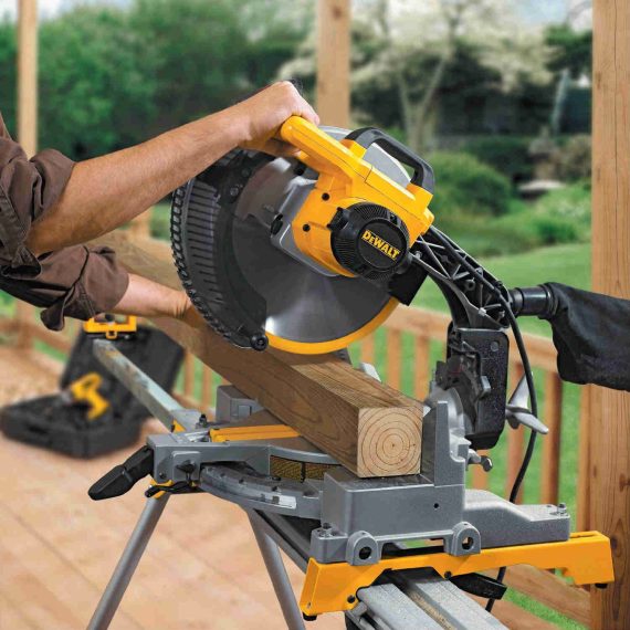 DEWALT DW715